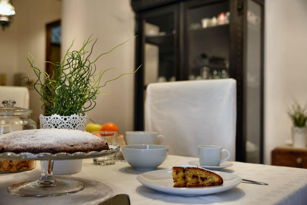 Real Teatro Umberto I Bed & Breakfast Palermo Luaran gambar