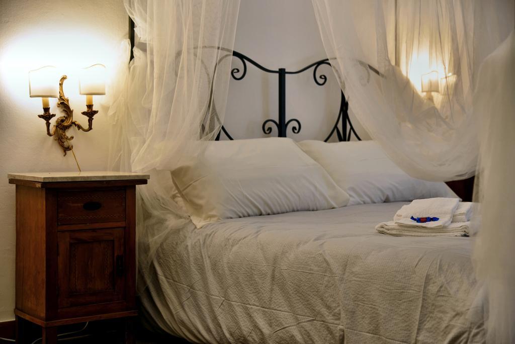 Real Teatro Umberto I Bed & Breakfast Palermo Luaran gambar