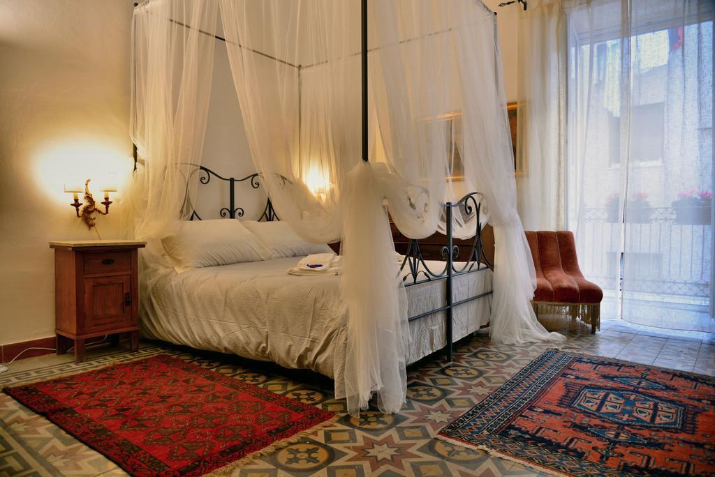 Real Teatro Umberto I Bed & Breakfast Palermo Luaran gambar